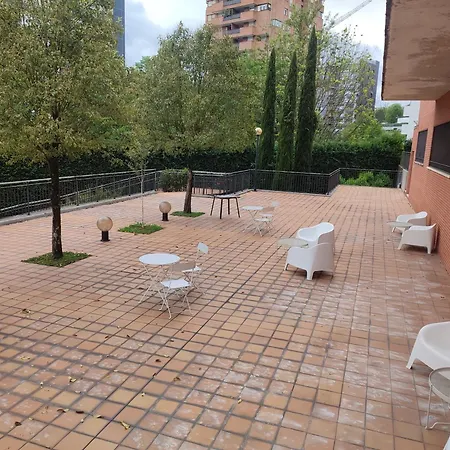 Miresibilbao - Residencia Universitaria מלון *