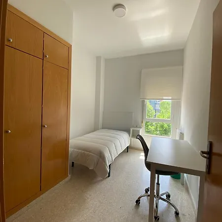 ホテル Miresibilbao - Residencia Universitaria ビルバオ